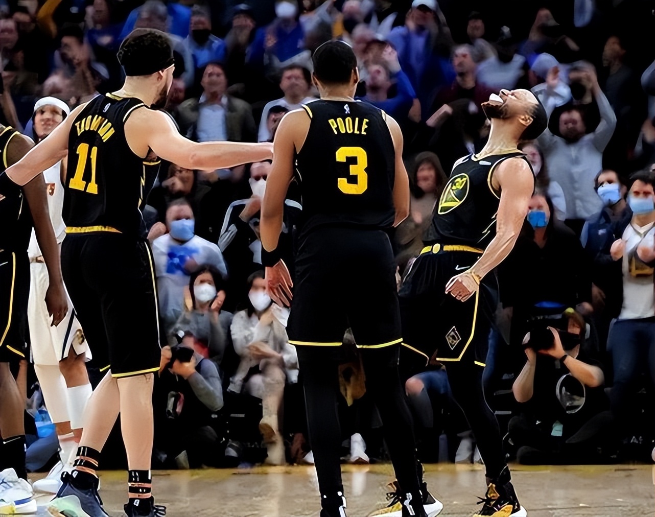 莱比锡发布备战花絮，赛前复出首秀，NBA常规赛任务艰巨，临场指挥获称赞